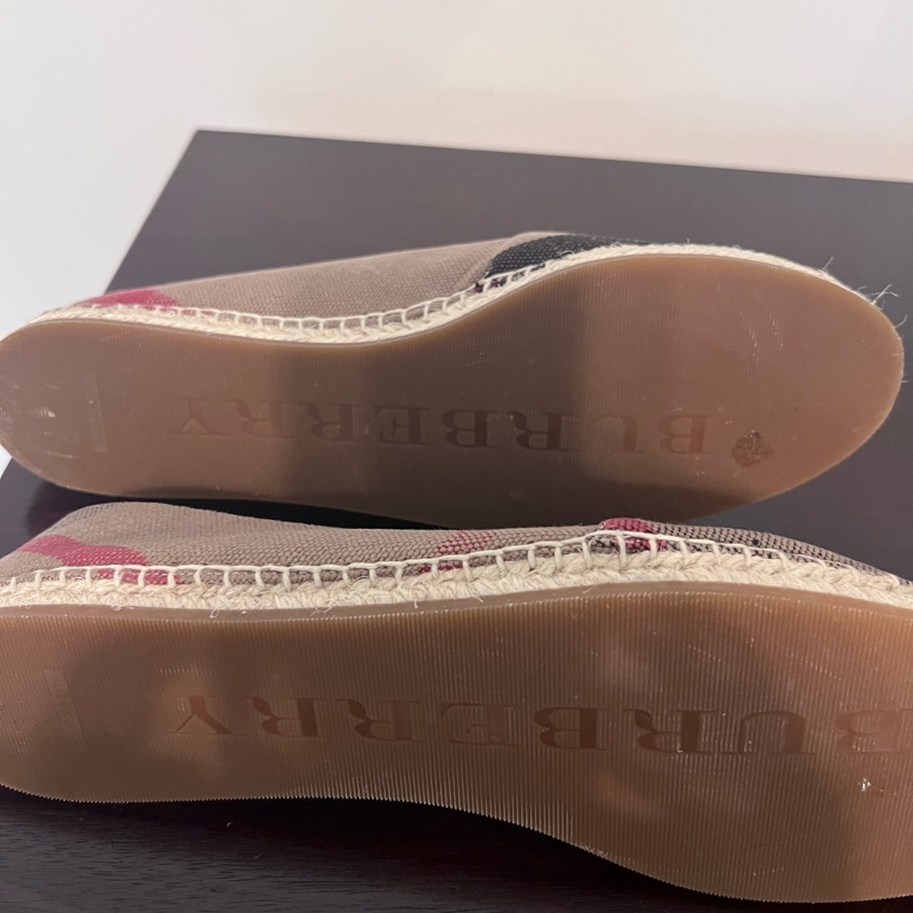 Burberry Taupe and Black Check Canvas Espadrilles - Picture 3 of 7